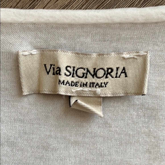 Via Signora Silk Embroidered White Tank (S) - Picture 3 of 8